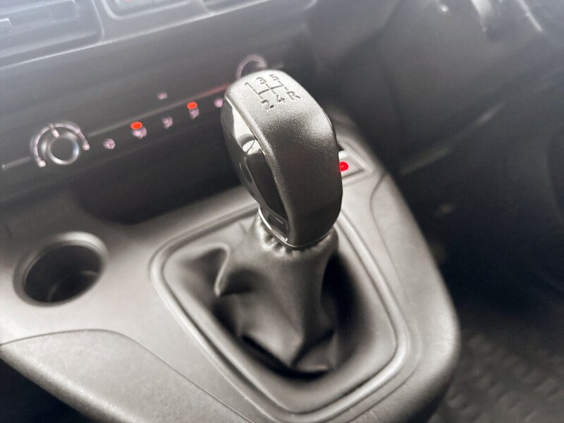 Used Peugeot Partner 2021 for sale - 77084220: Photo 40