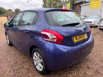 Used Peugeot 208 2014 for sale - 73880378: Photo