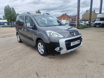 Used Peugeot Partner Tepee 2010 for sale - 75749185: Photo