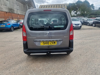 Used Peugeot Partner Tepee 2010 for sale - 75749185: Photo