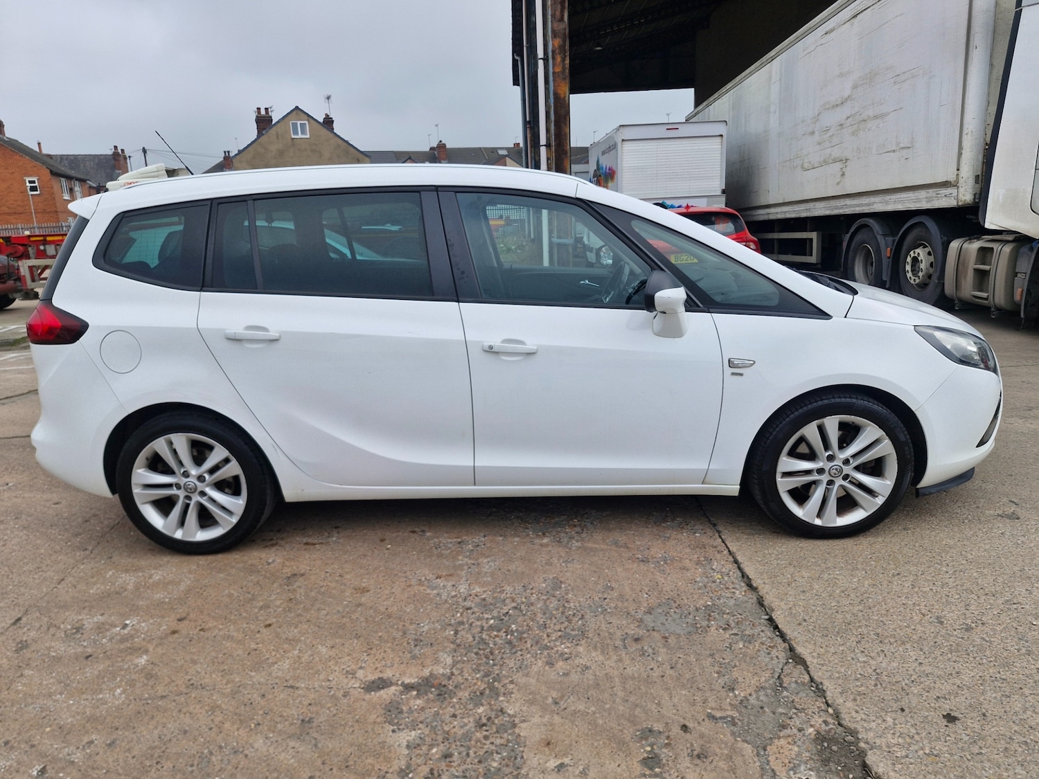 Used Vauxhall Zafira 2014 for sale - 77802175: Photo 3