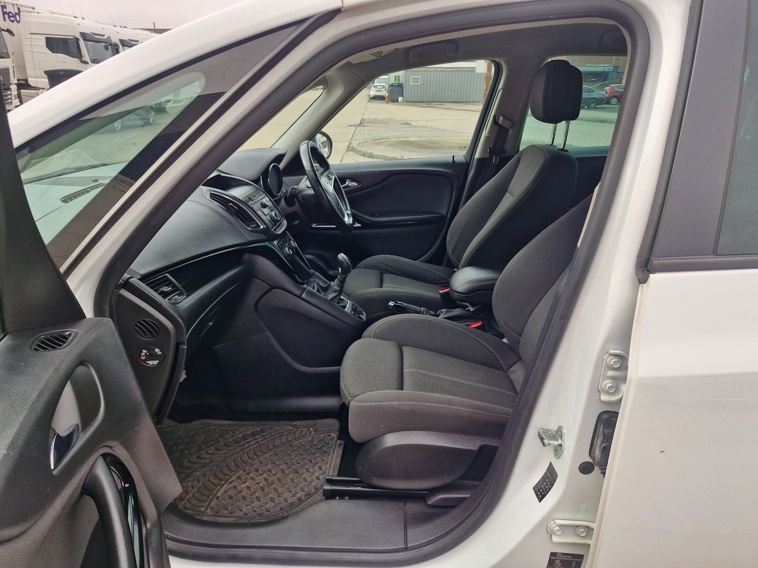 Used Vauxhall Zafira 2014 for sale - 77802175: Photo 6