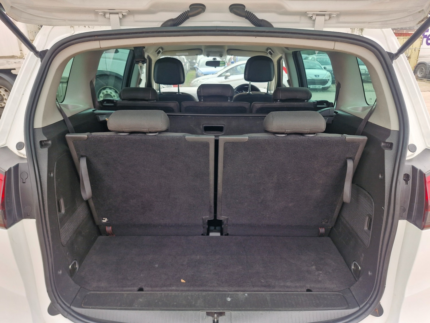 Used Vauxhall Zafira 2014 for sale - 77802175: Photo 9