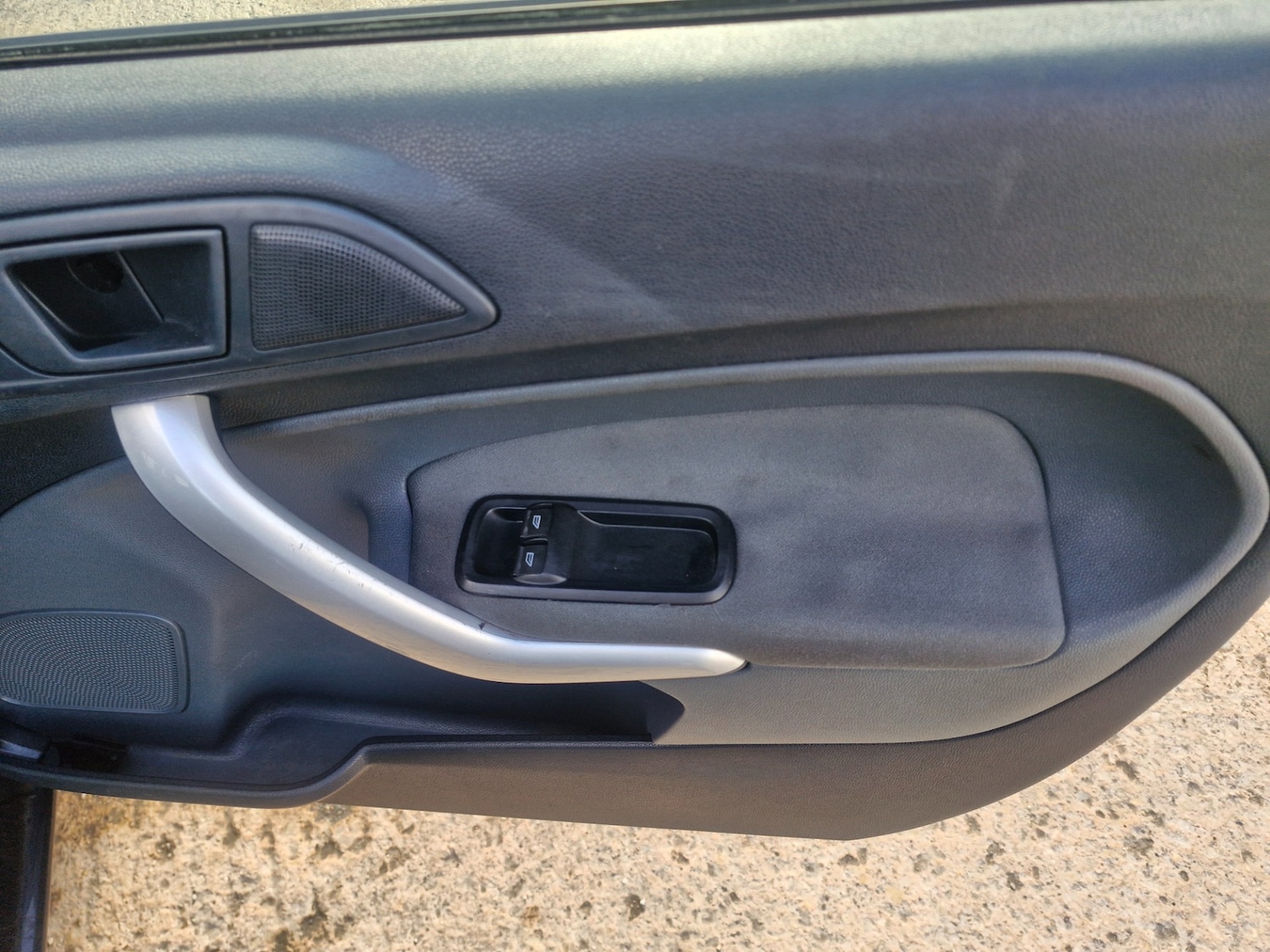 Used Ford Fiesta 2010 for sale - 77314165: Photo 9