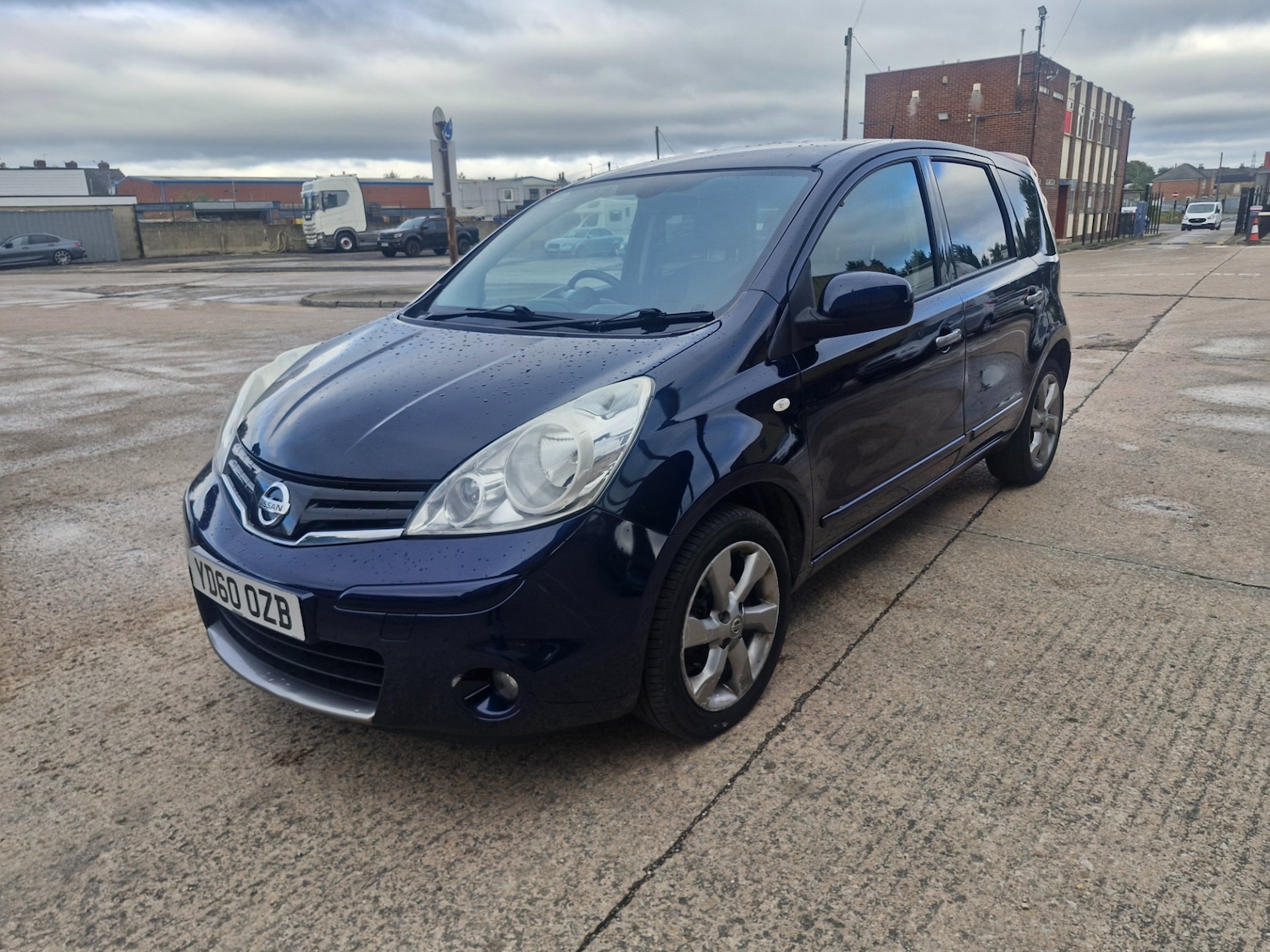 Used Nissan Note 2010 for sale - 76182529: Photo 2