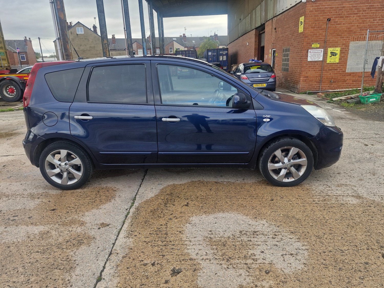 Used Nissan Note 2010 for sale - 76182529: Photo 3