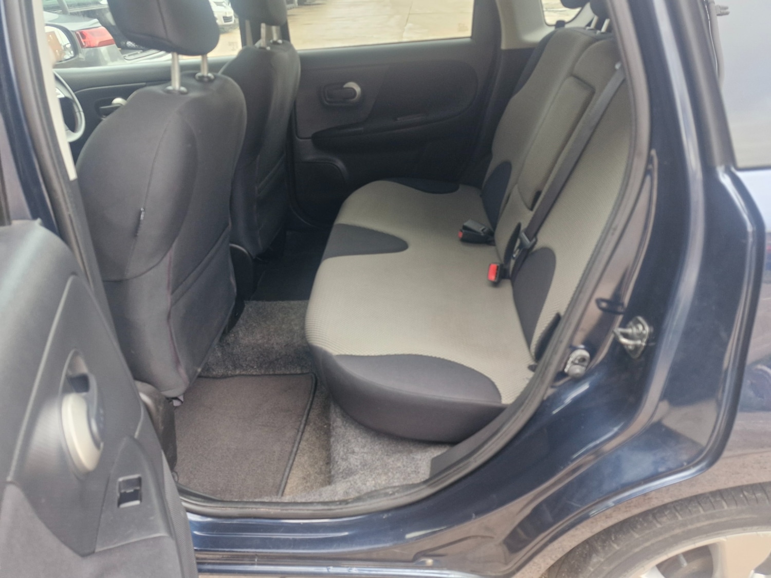 Used Nissan Note 2010 for sale - 76182529: Photo 7