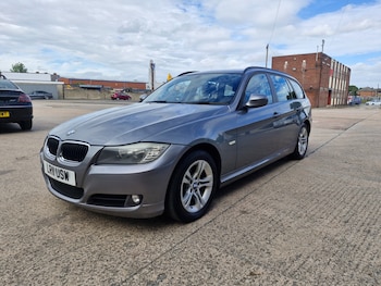 Used BMW 3 Series 2011 for sale - 75700103: Photo