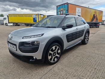 Used Citroen C4 Cactus 2017 for sale - 79459842: Photo