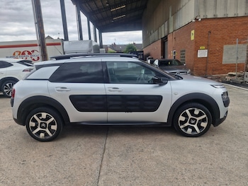 Used Citroen C4 Cactus 2017 for sale - 79459842: Photo
