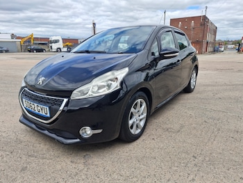 Used Peugeot 208 2012 for sale - 79193850: Photo
