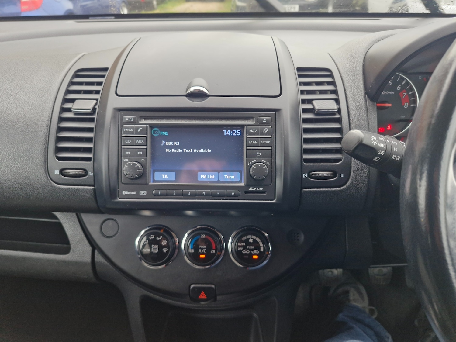 Used Nissan Note 2011 for sale - 76170394: Photo 14