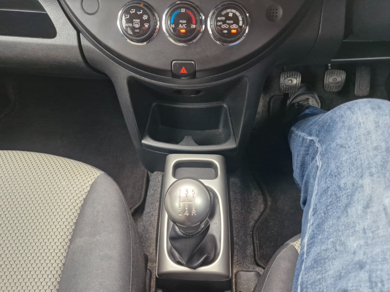 Used Nissan Note 2011 for sale - 76170394: Photo 15