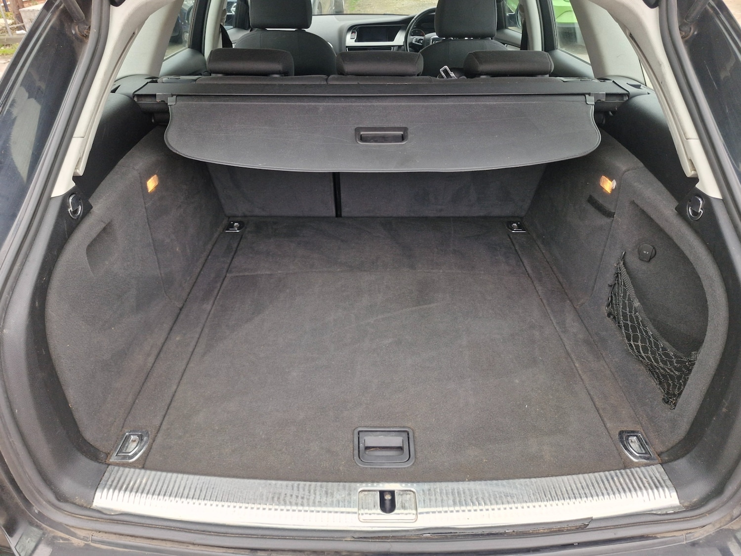 Used Audi A4 2010 for sale - 77789917: Photo 8