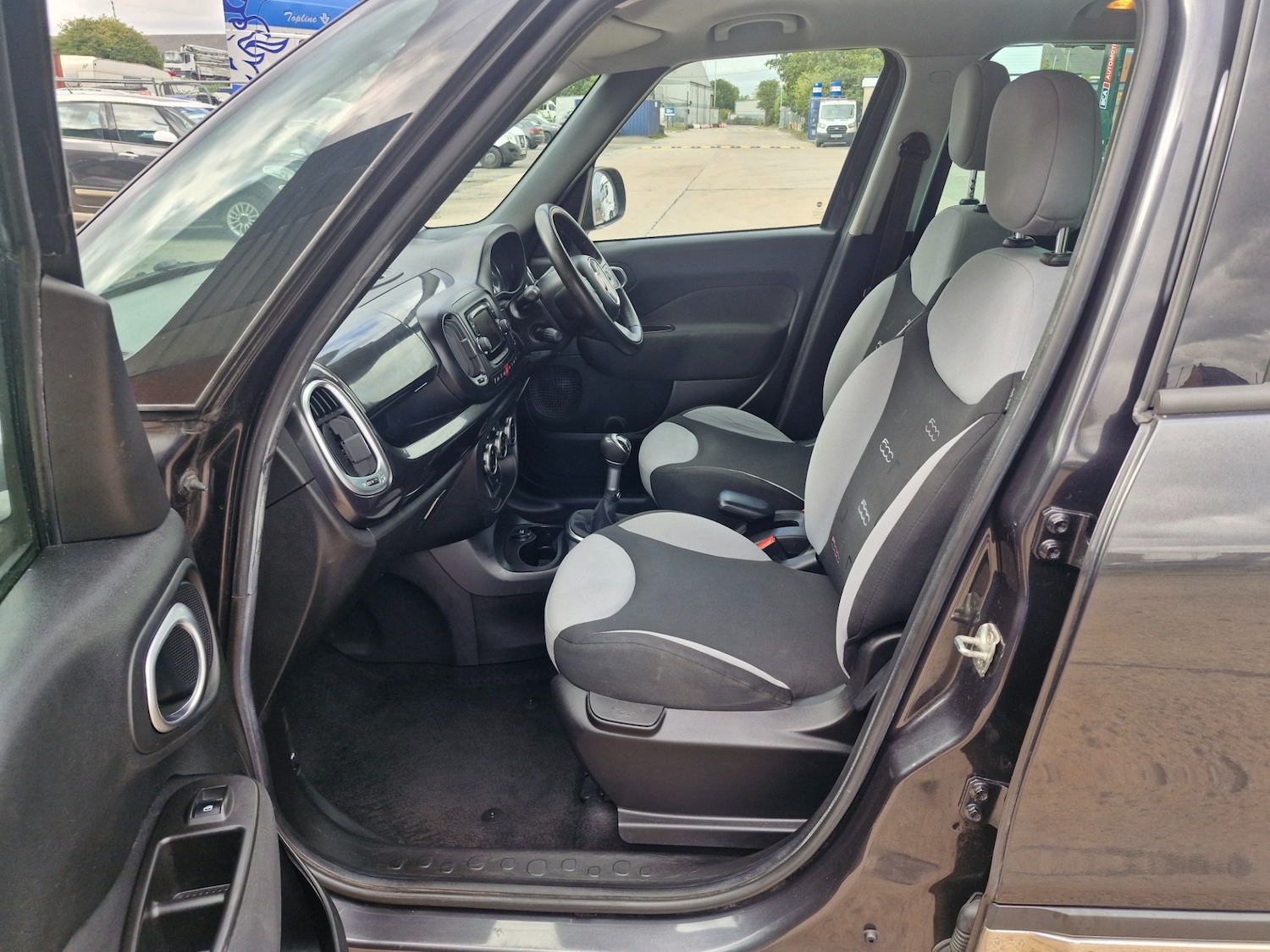 Used Fiat 500L 2014 for sale - 77069012: Photo 6