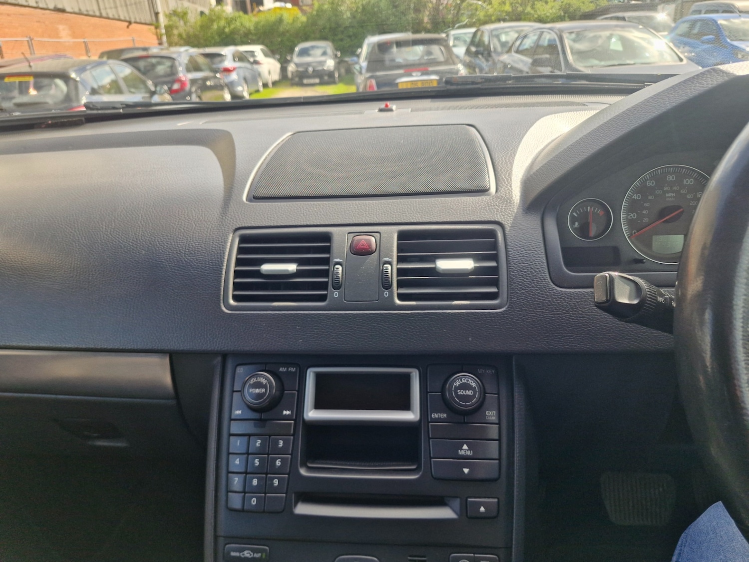 Used Volvo XC90 2004 for sale - 78198865: Photo 15