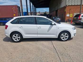 Used Skoda Rapid Spaceback 2014 for sale - 74950736: Photo