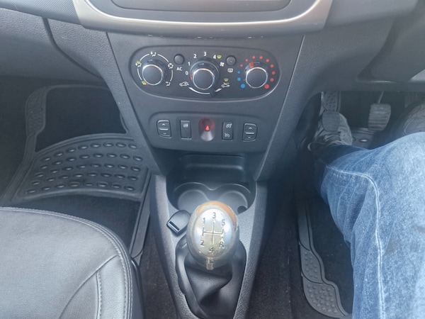 Used Dacia Sandero Stepway 2013 for sale - 76088617: Photo 11