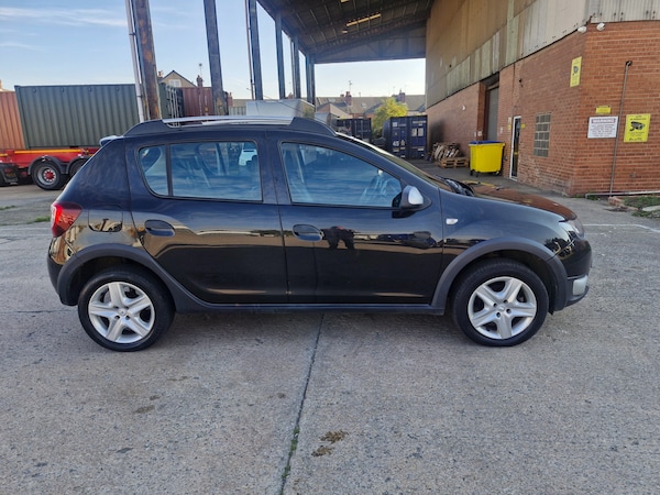 Used Dacia Sandero Stepway 2013 for sale - 76088617: Photo 3