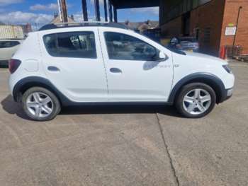 Used Dacia Sandero Stepway 2014 for sale - 74179254: Photo