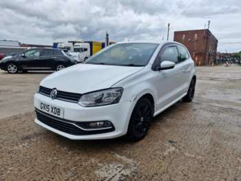 Used Volkswagen Polo 2015 for sale - 74890901: Photo
