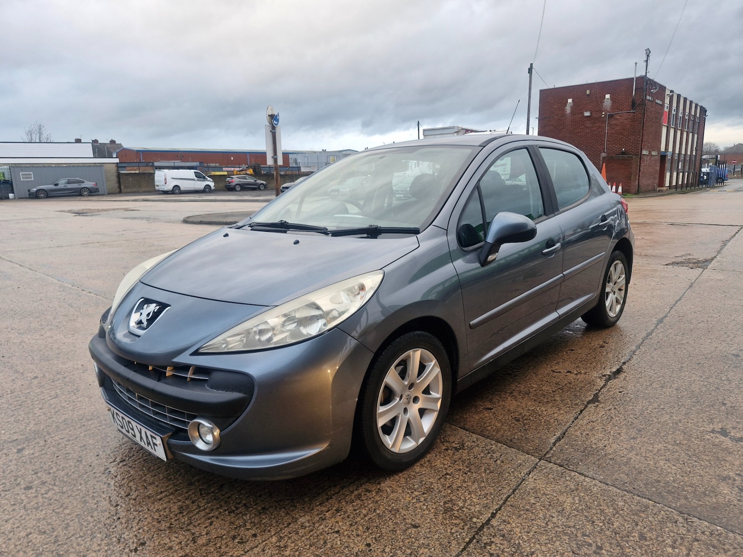 Used Peugeot 207 2009 for sale - 76882043: Photo 2