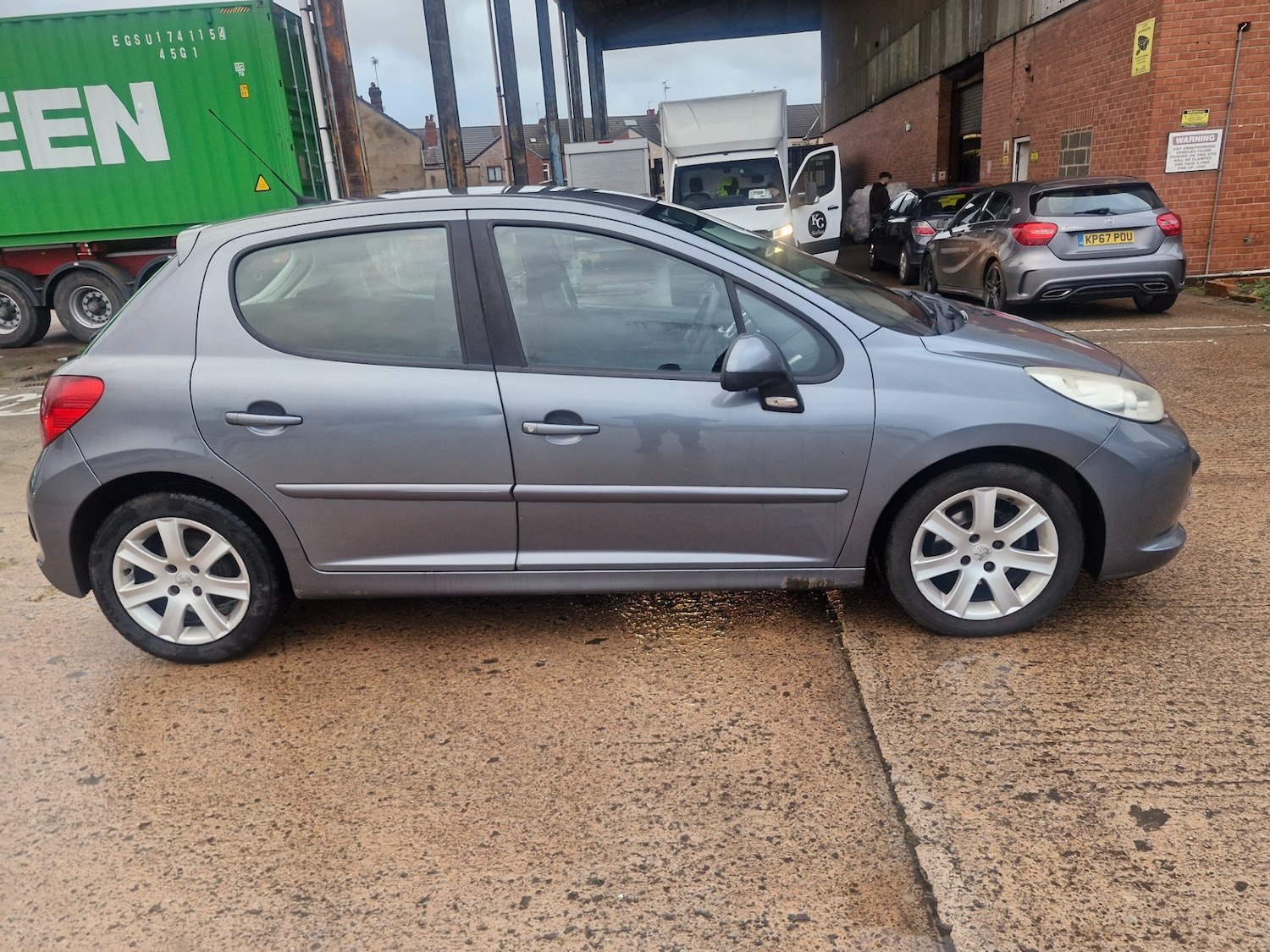 Used Peugeot 207 2009 for sale - 76882043: Photo 3