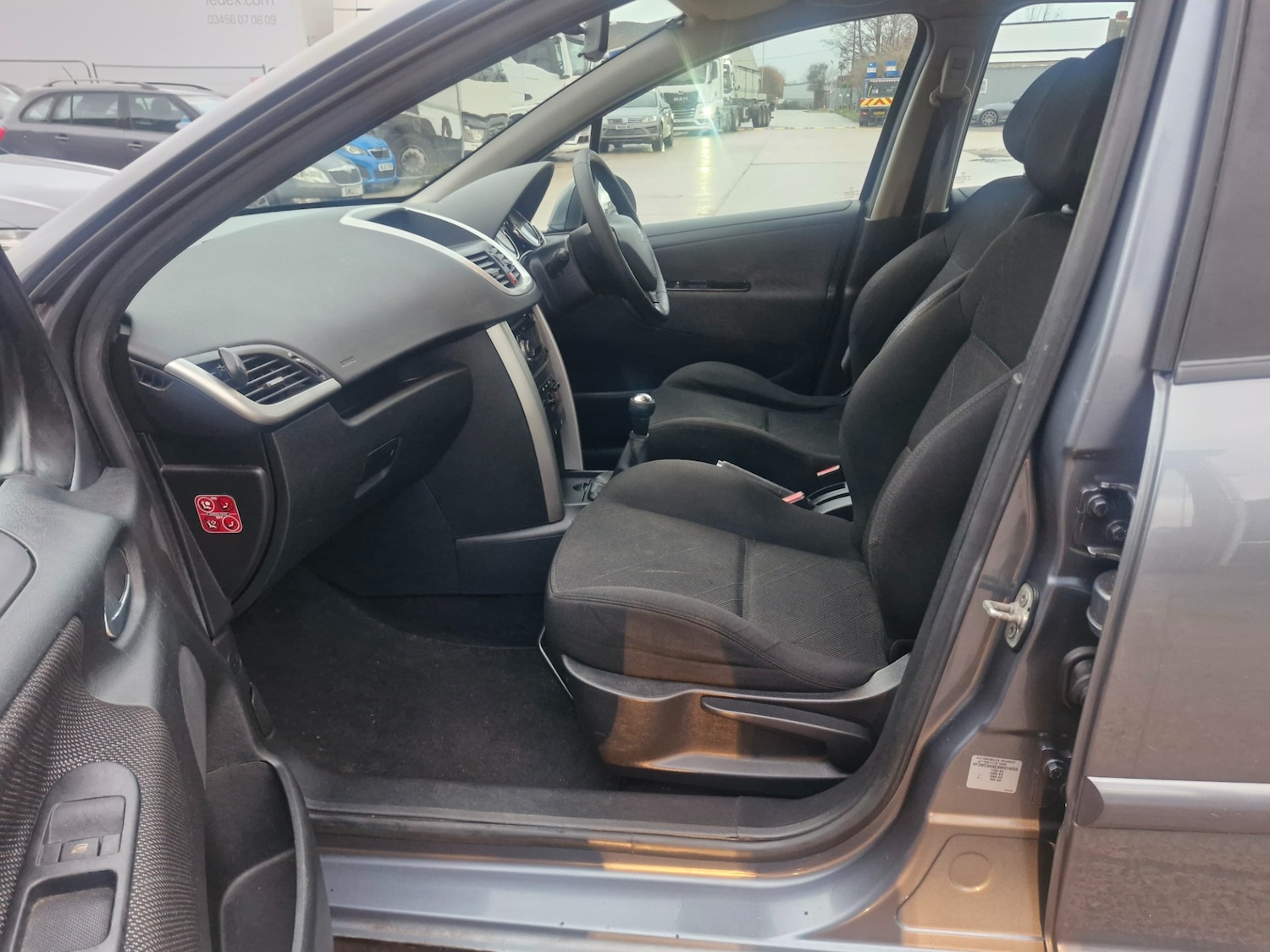 Used Peugeot 207 2009 for sale - 76882043: Photo 6