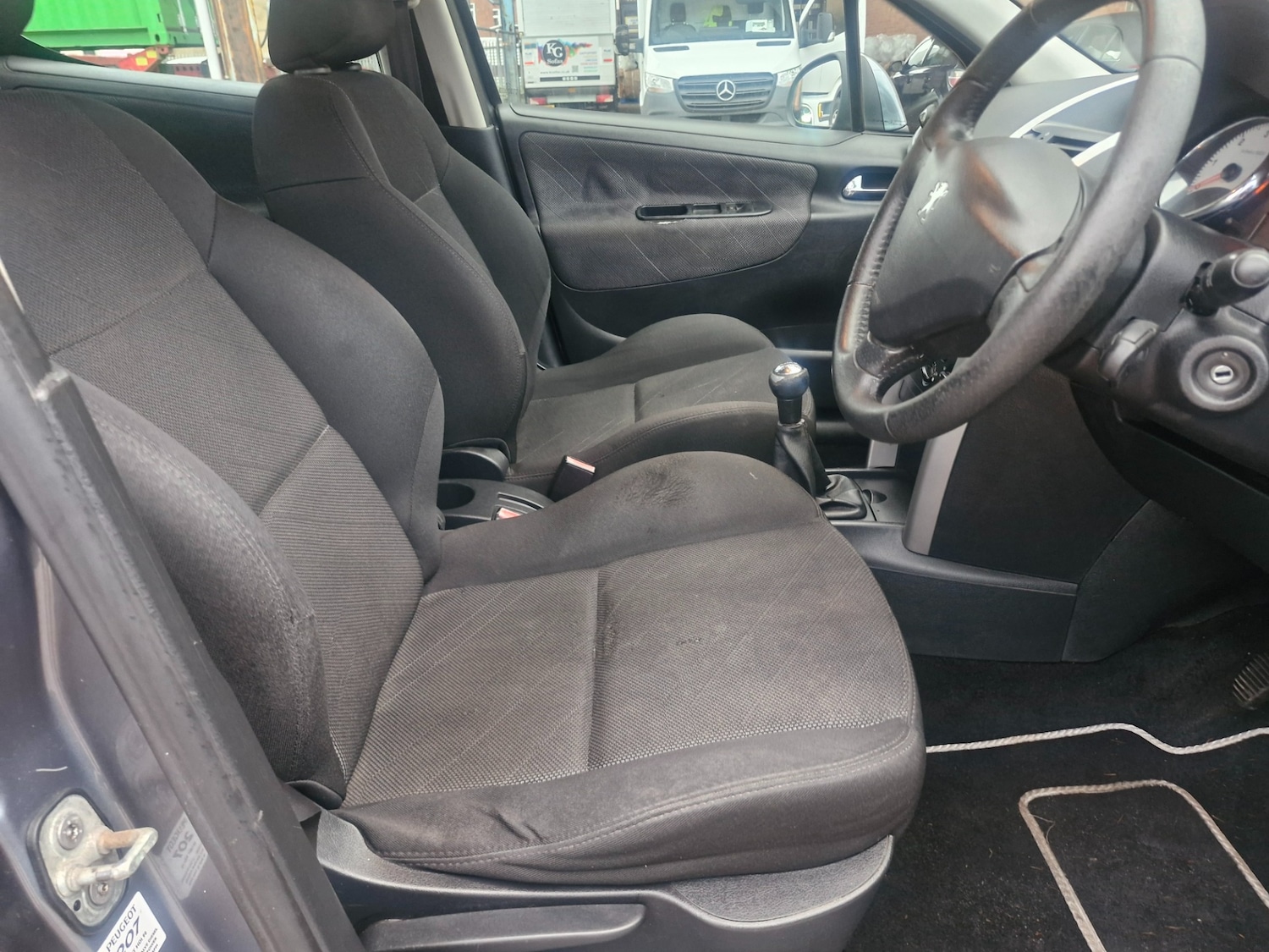 Used Peugeot 207 2009 for sale - 76882043: Photo 9