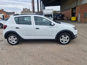 Dacia Sandero Stepway feature image 3