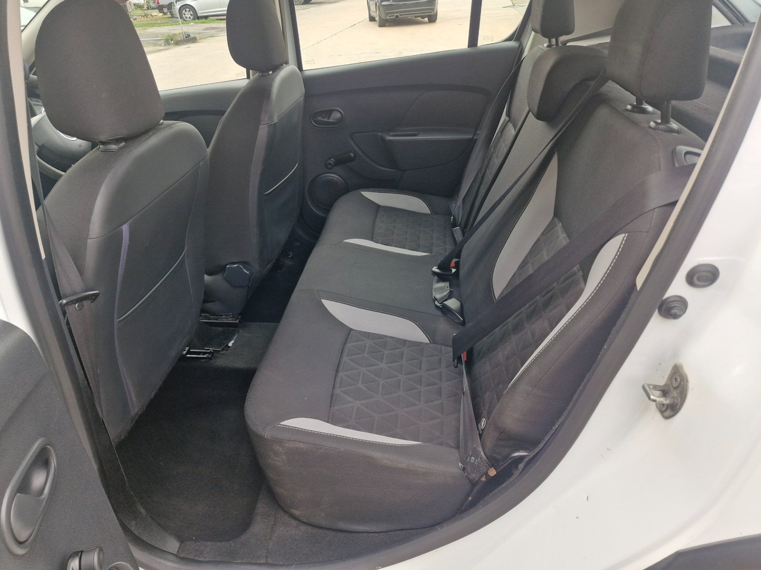 Used Dacia Sandero Stepway 2014 for sale - 76144321: Photo 7