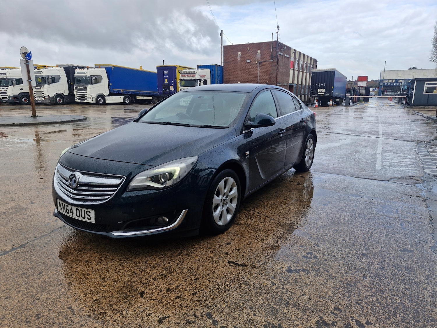Used Vauxhall Insignia 2015 for sale - 77701288: Photo 2