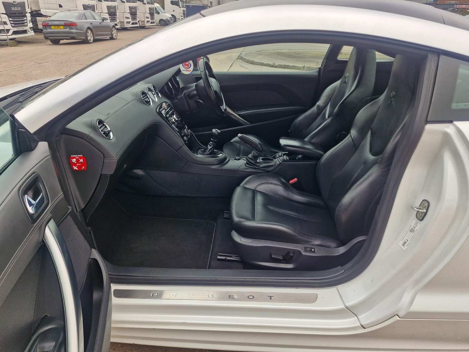 Used Peugeot RCZ 2010 for sale - 77801996: Photo 8