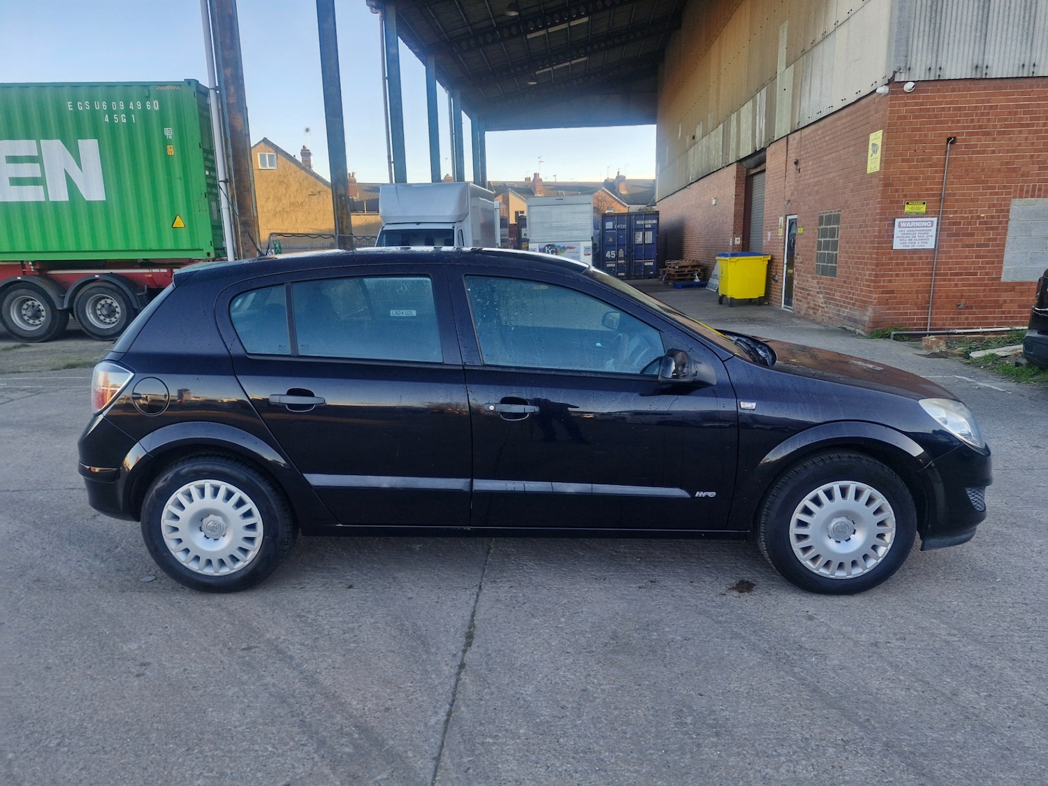 Used Vauxhall Astra 2009 for sale - 77093824: Photo 3