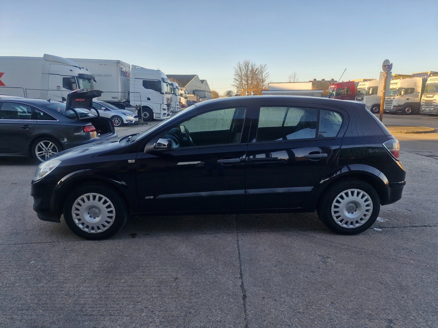 Used Vauxhall Astra 2009 for sale - 77093824: Photo 5