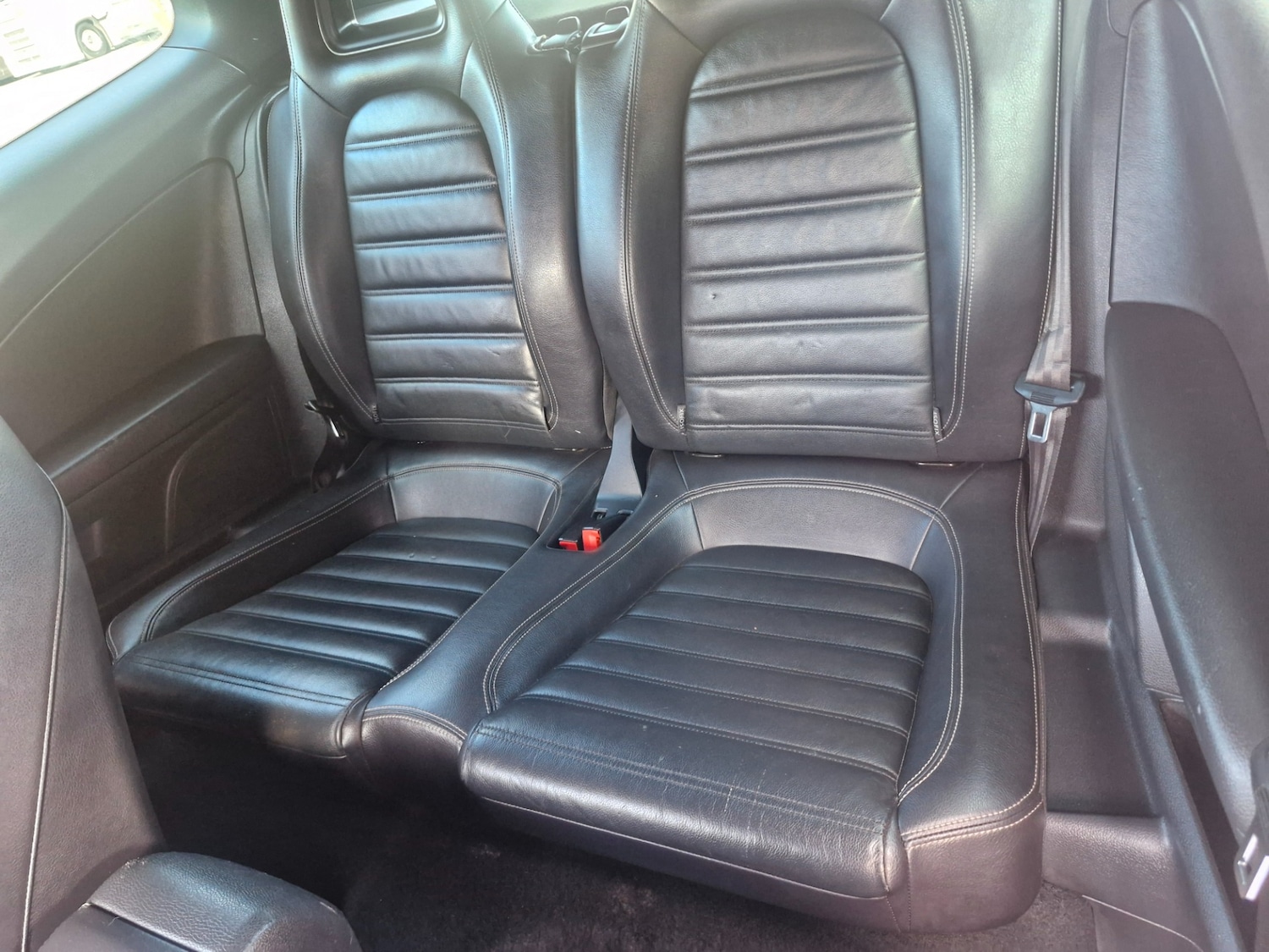 Used Volkswagen Scirocco 2012 for sale - 76088742: Photo 7