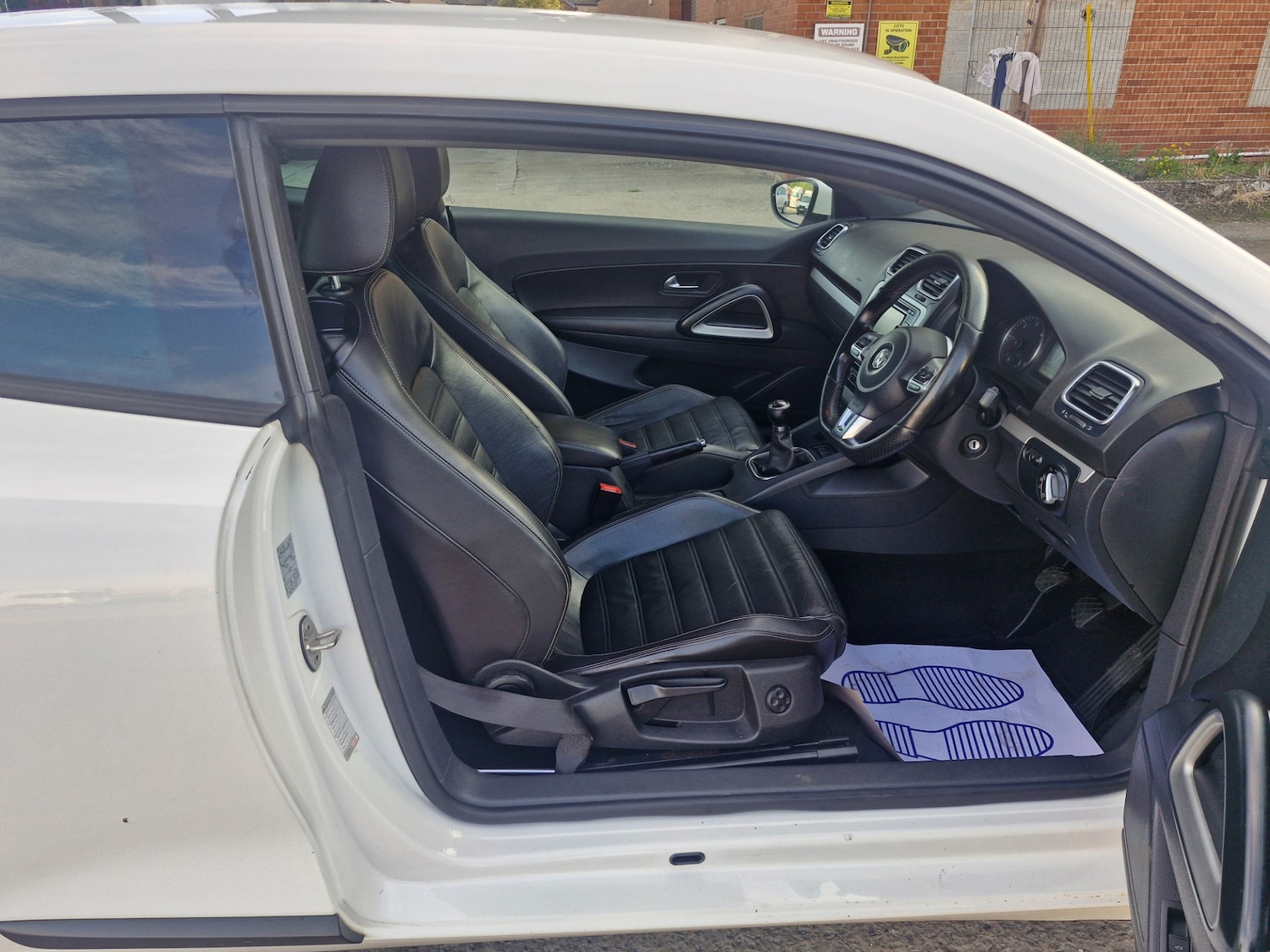 Used Volkswagen Scirocco 2012 for sale - 76088742: Photo 9