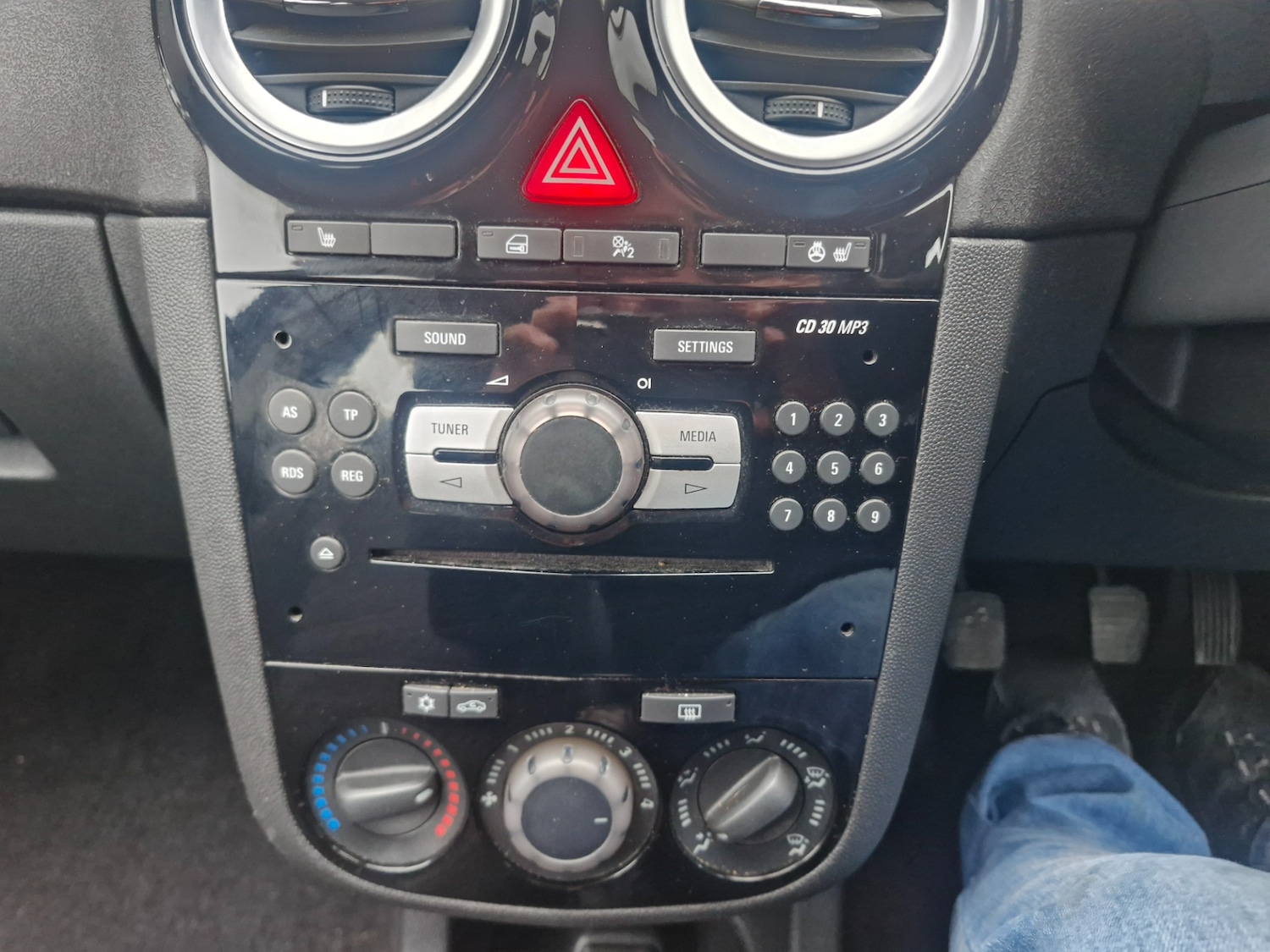 Used Vauxhall Corsa 2014 for sale - 77965485: Photo 11