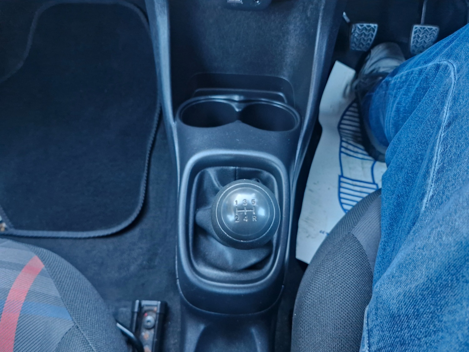 Used Peugeot 108 2015 for sale - 76340083: Photo 14