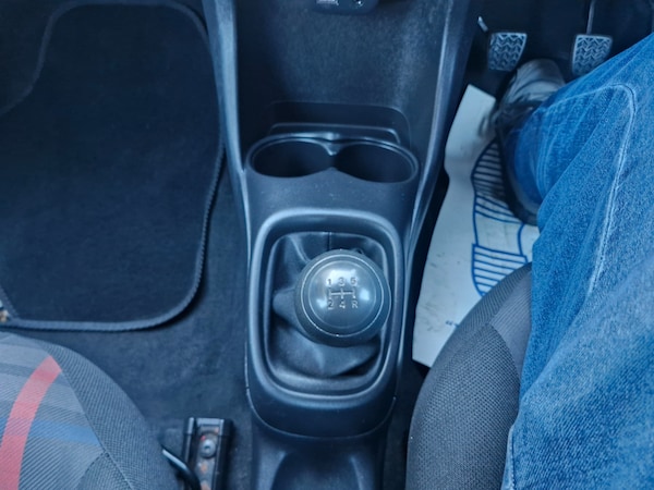 Used Peugeot 108 2015 for sale - 76340083: Photo 14
