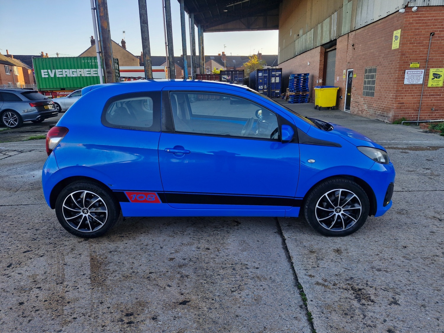 Used Peugeot 108 2015 for sale - 76340083: Photo 2