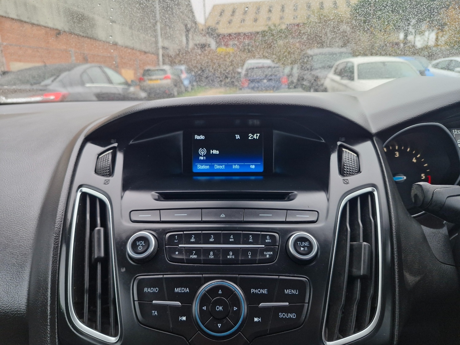 Used Ford Focus 2015 for sale - 76506083: Photo 11