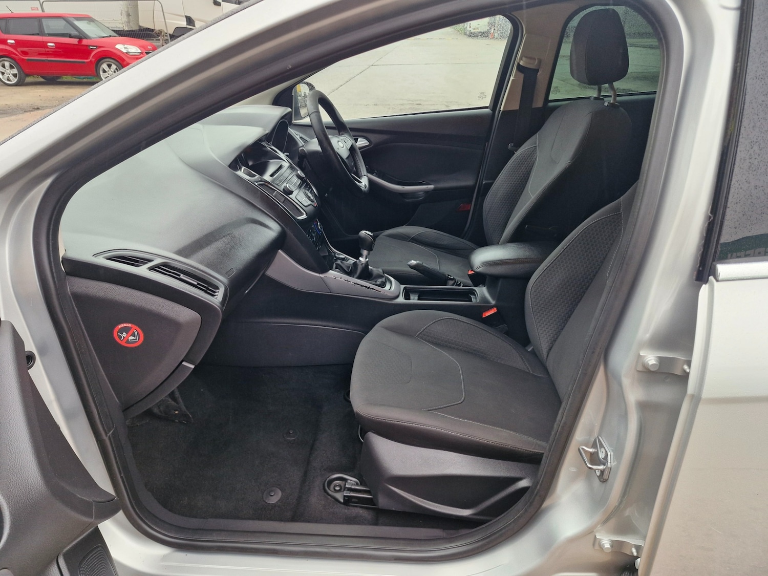 Used Ford Focus 2015 for sale - 76506083: Photo 5