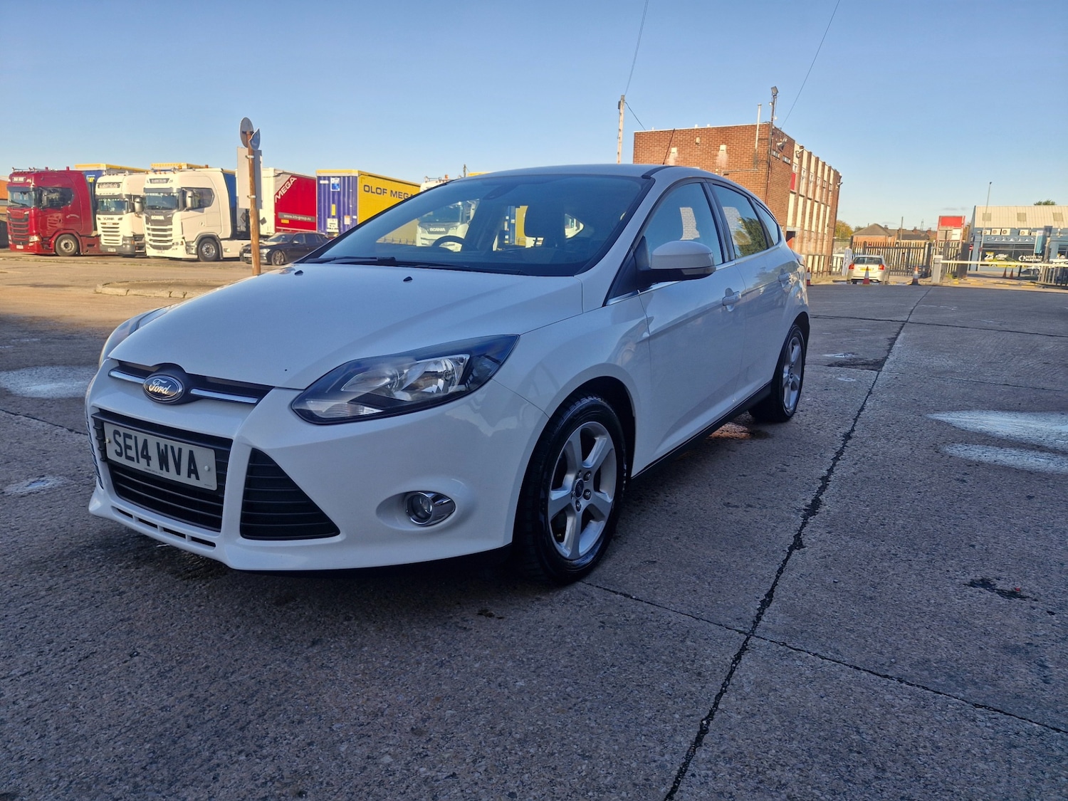 Used Ford Focus 2014 for sale - 76374372: Photo 2