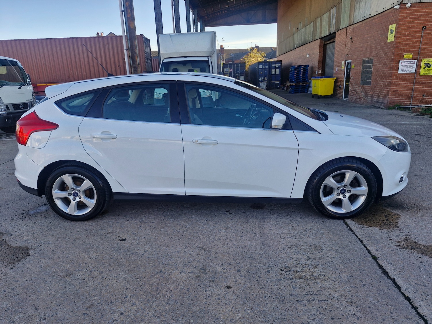Used Ford Focus 2014 for sale - 76374372: Photo 3