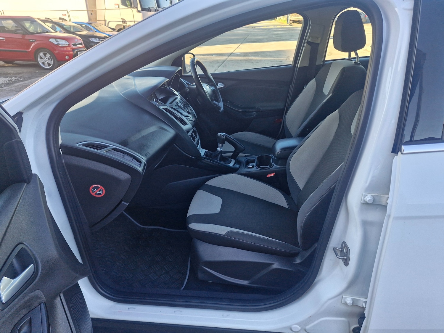 Used Ford Focus 2014 for sale - 76374372: Photo 6