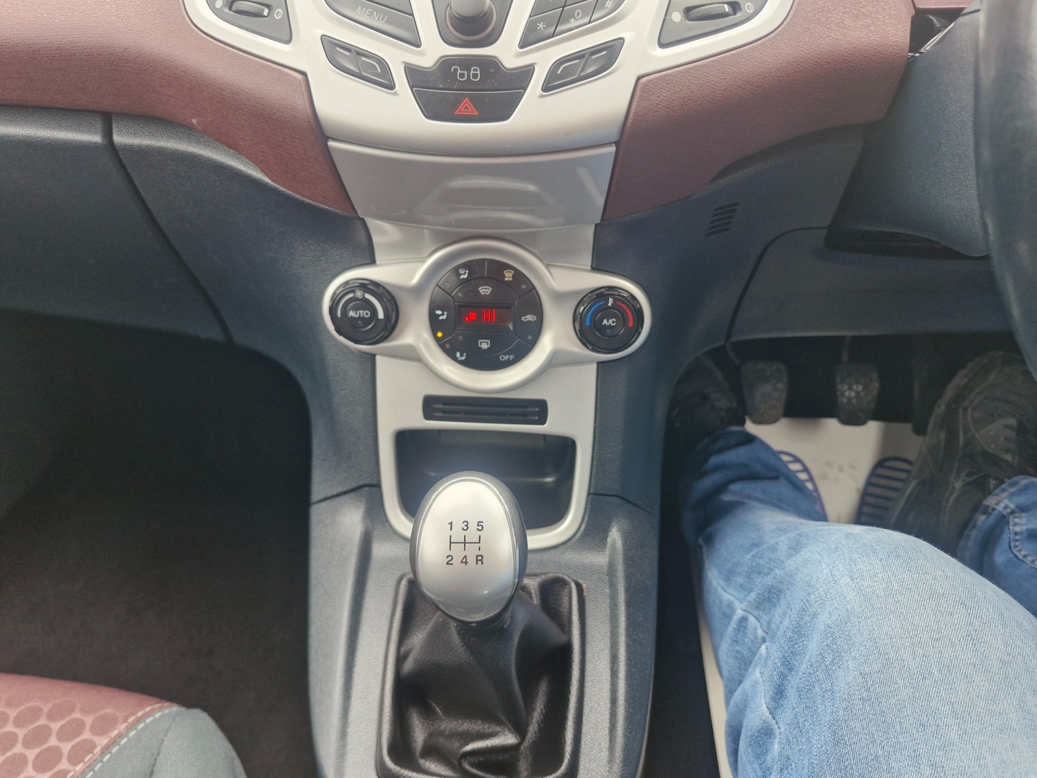 Used Ford Fiesta 2010 for sale - 77803138: Photo 12