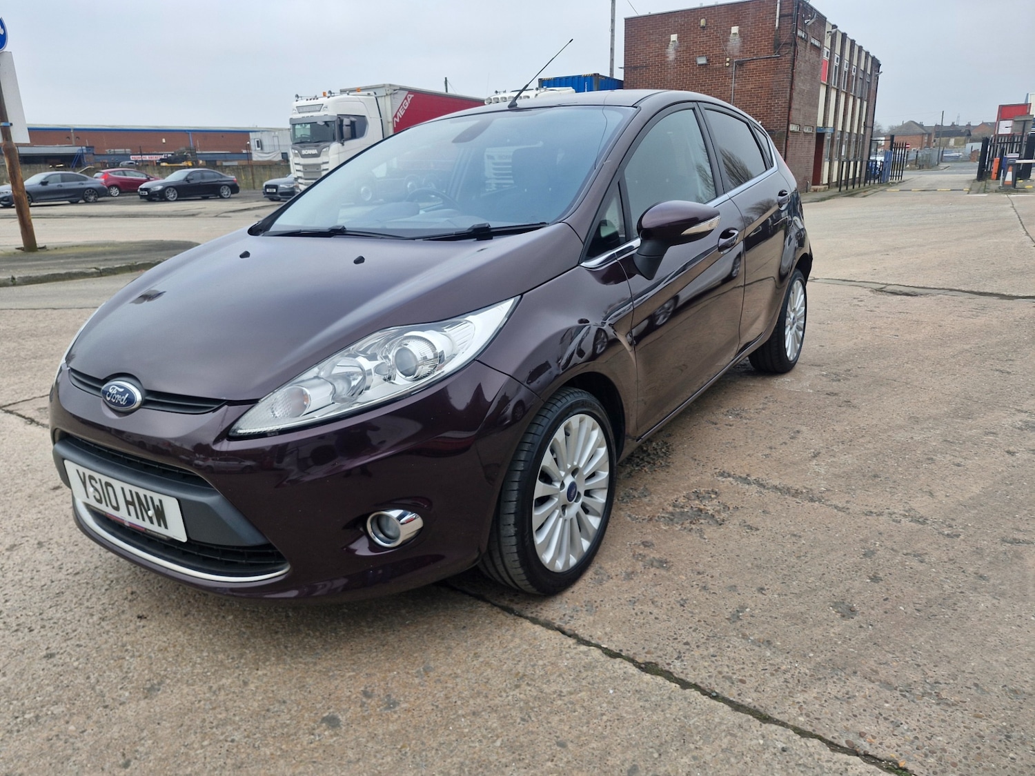Used Ford Fiesta 2010 for sale - 77803138: Photo 2