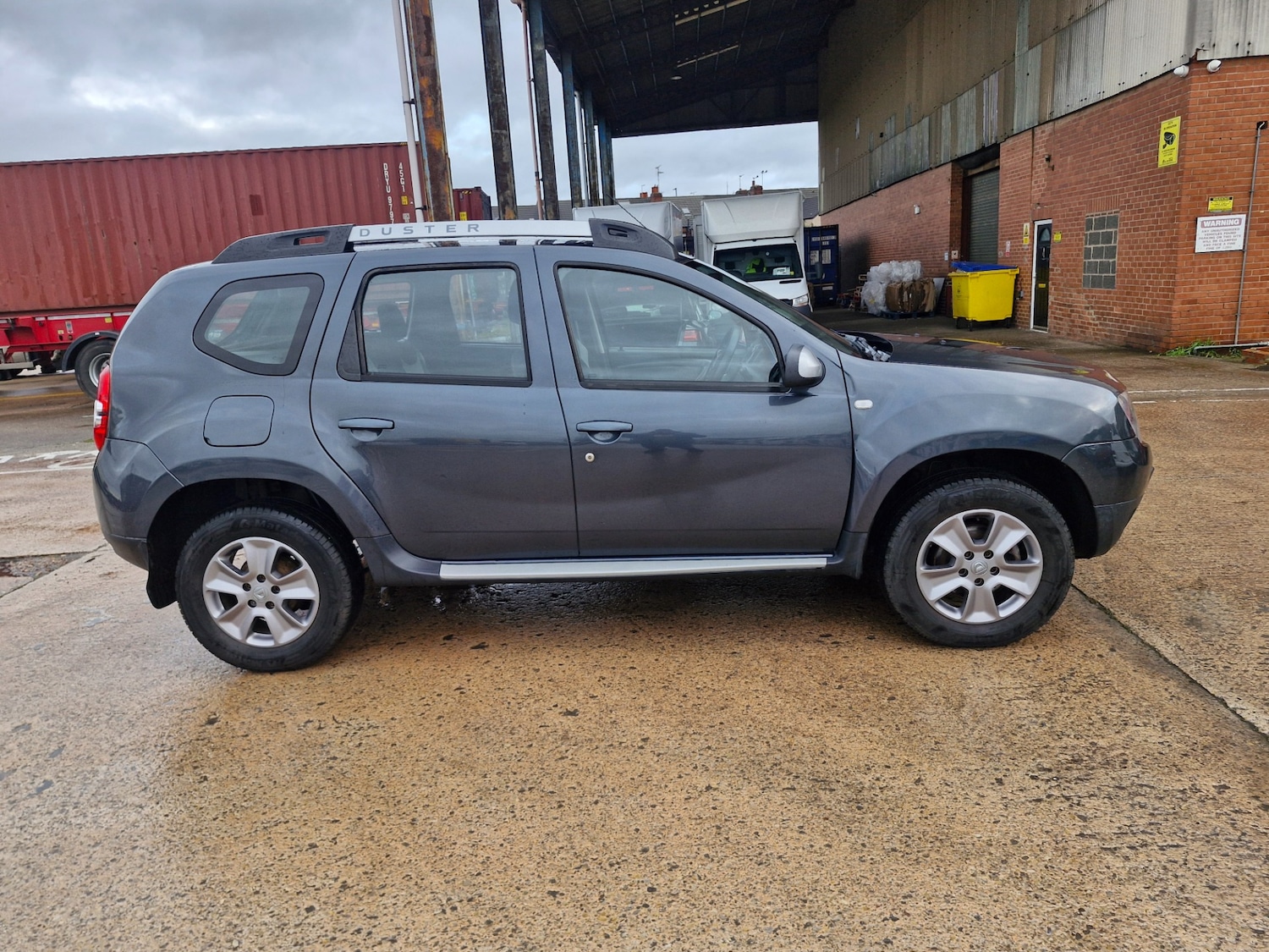 Used Dacia Duster 2018 for sale - 76845329: Photo 3