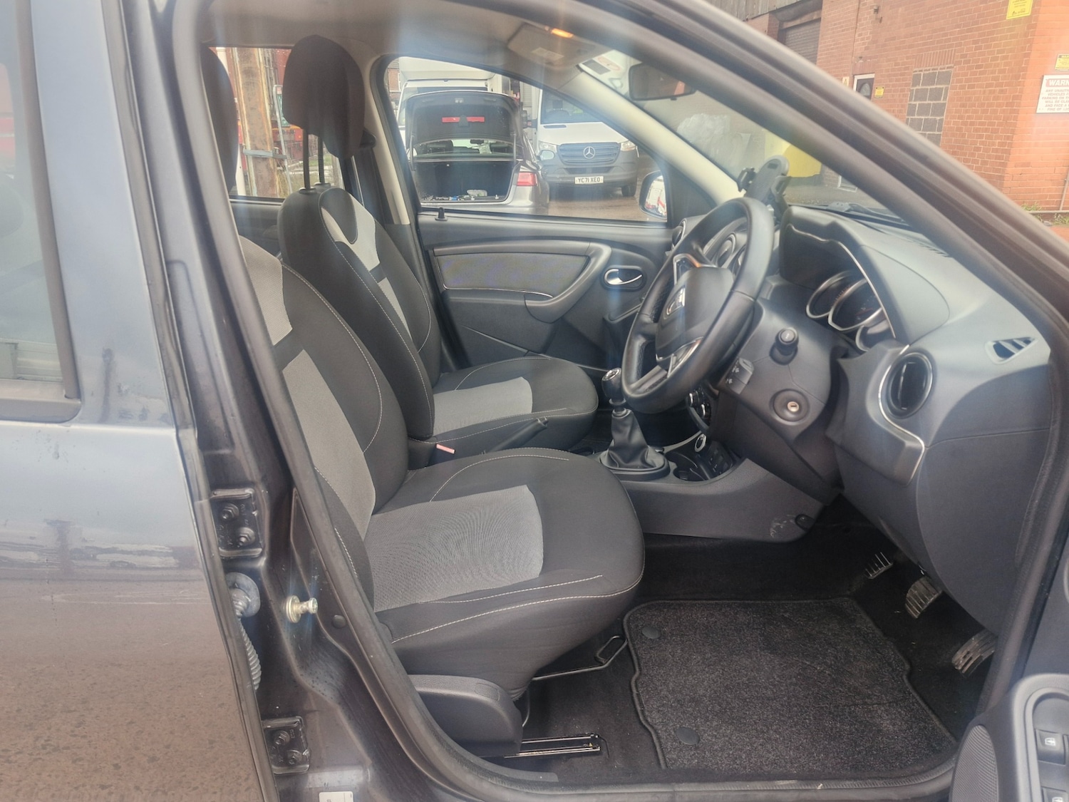 Used Dacia Duster 2018 for sale - 76845329: Photo 9